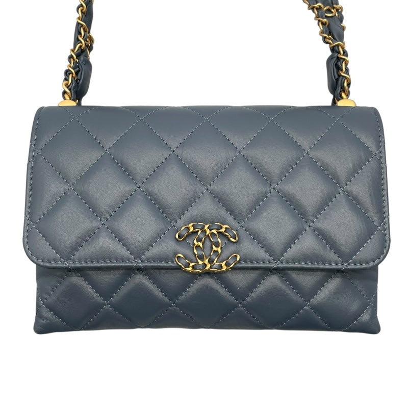 シャネル CHANEL マトラッセスモールフラップバッグ ブルー　ゴールド金具 ラムスキン レディース ショルダーバッグ
