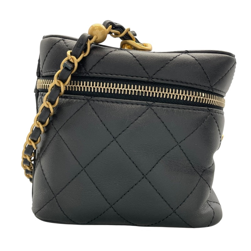 CHANEL ブラック バニティー(美品)最終値下げ 中古・古着通販】CHANEL (シャネル) バニティバッグ ブラック