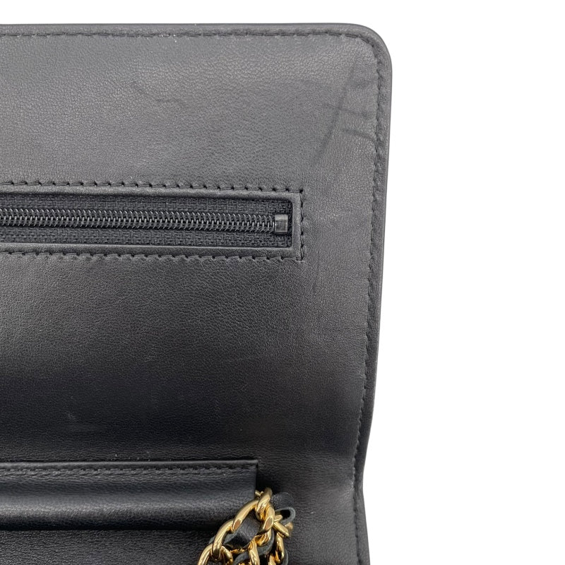 シャネル CHANEL マトラッセ チェーンウォレット A33814 26番台 ブラック　ゴールド金具 ラムスキン レディース ショルダーバッグ