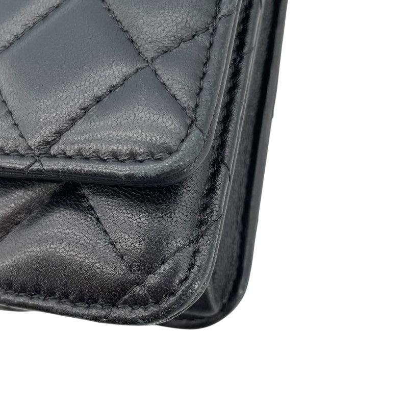 シャネル CHANEL マトラッセ チェーンウォレット A33814 26番台 ブラック　ゴールド金具 ラムスキン レディース ショルダーバッグ