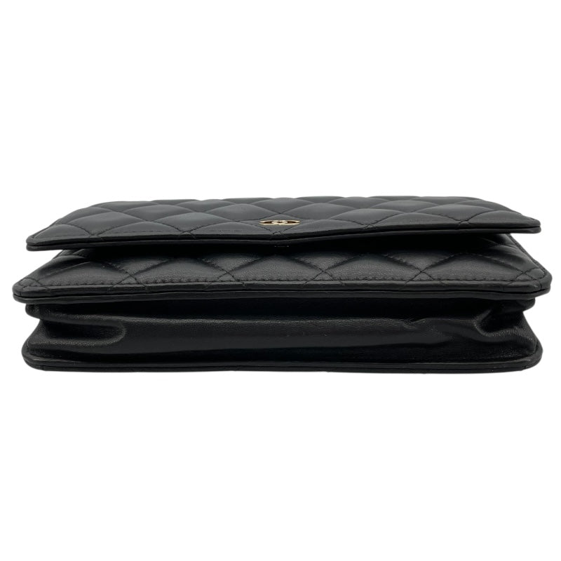 シャネル CHANEL マトラッセ チェーンウォレット A33814 26番台 ブラック　ゴールド金具 ラムスキン レディース ショルダーバッグ