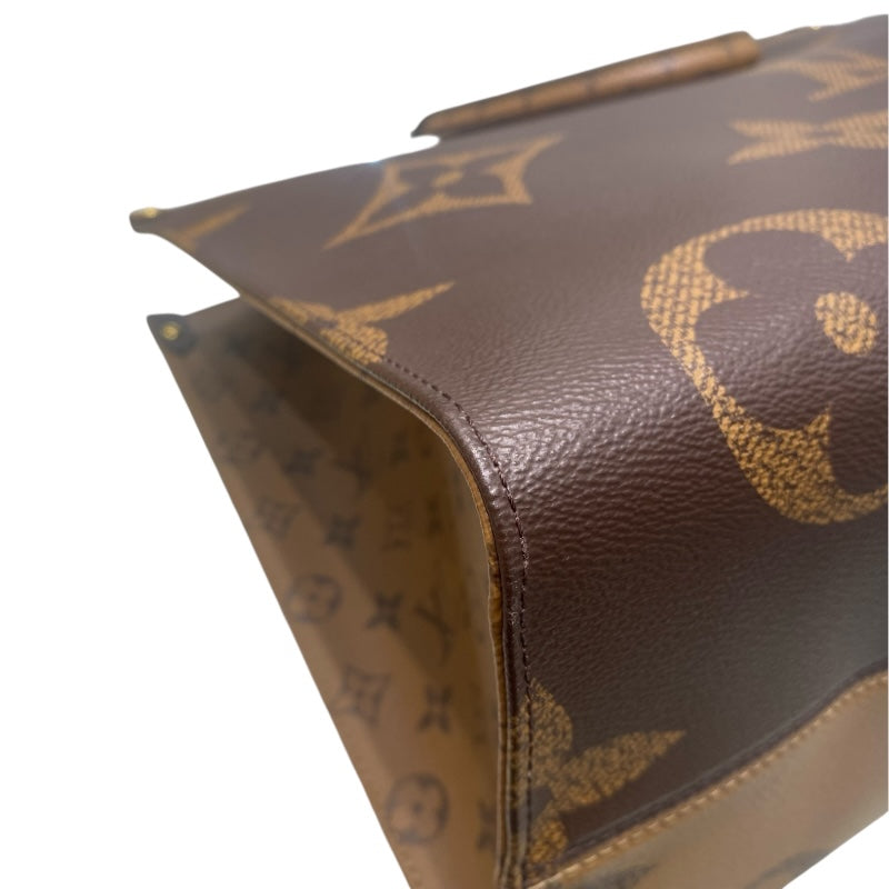 ルイ・ヴィトン LOUIS VUITTON オンザゴーGM M45320 ブラウン モノグラム ジャイアント・リバース レディース トートバッグ