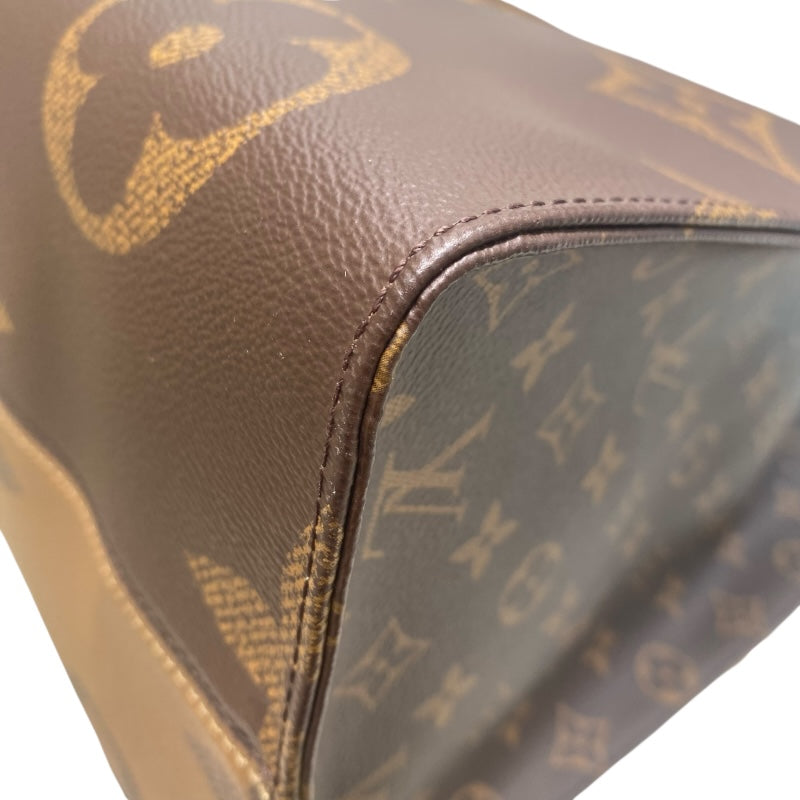 ルイ・ヴィトン LOUIS VUITTON オンザゴーGM M45320 ブラウン モノグラム ジャイアント・リバース レディース トートバッグ