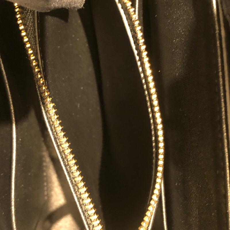 セリーヌ CELINE ティーン二ノバック 118113 ブラック・ゴールド金具 カーフ スムースサテンドカーフ レディース ハンドバッグ