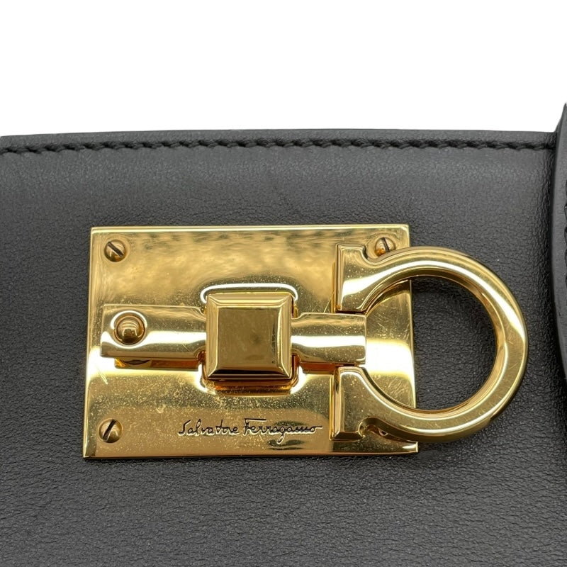 サルヴァトーレ・フェラガモ Salvatore Ferragamo スタジオ２WAY AU-21104  ブラック レザー/ラフィア レディース ショルダーバッグ