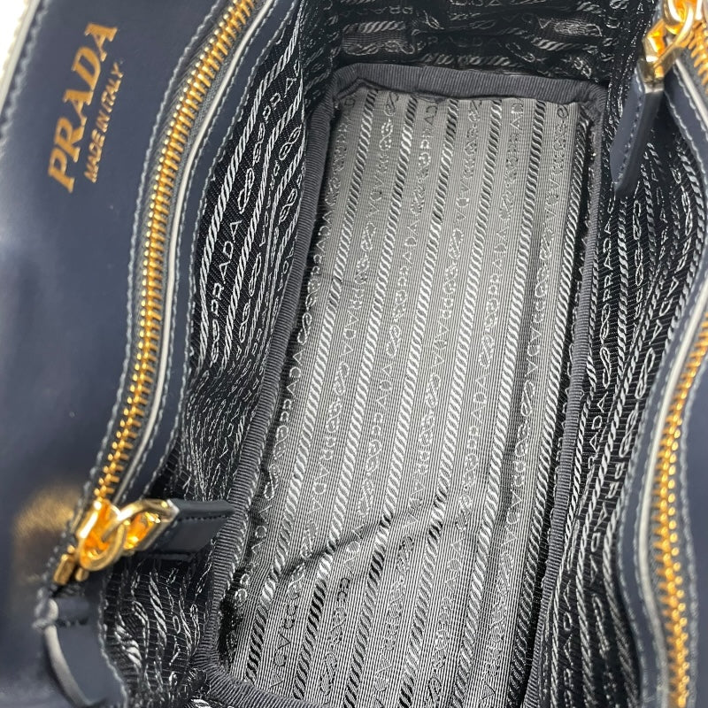【新品未使用】Nala Shirring bratop ブラック スリングバッグ(ONE SIZE ブラック): ファッション雑貨｜Right