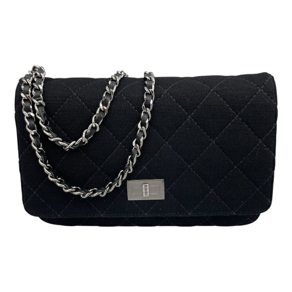 シャネル CHANEL マトラッセチェーンショルダー 17番台 ブラック SV金具 キャンバス/カーフ レディース ショルダーバッグ
