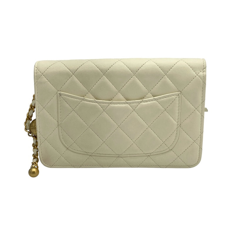 シャネル CHANEL マトラッセ ココボール チェーンウォレット