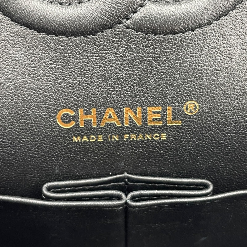 シャネル CHANEL マトラッセ25　ワッペン A01112 ブラック　ゴールド金具 ラムスキン レディース ショルダーバッグ