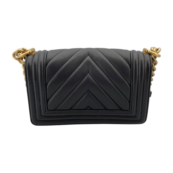シャネル CHANEL ボーイシャネル20 Vステッチ A67085 28番台 ブラック GD金具 ラムスキン レディース ショルダーバッグ