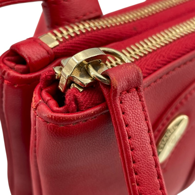 シャネル CHANEL ボディバッグ 27番台 レッド GD金具 レザー レディース ボディバッグ