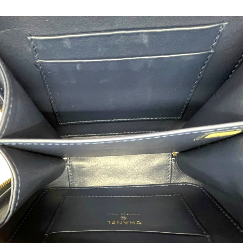 シャネル CHANEL CCフィグリー ショルダー A84452 25番台 ネイビー ゴールド金具 キャビア レディース ショルダーバッグ