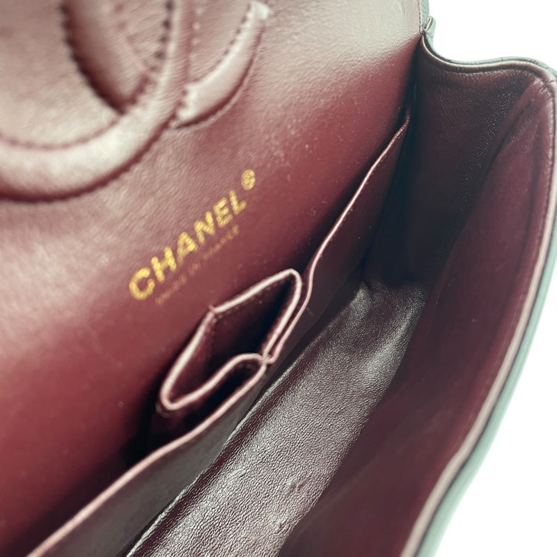 シャネル CHANEL マトラッセ25 Vステッチ A01112 8番台 ブラック GD金具 キャビアスキン レディース ショルダーバッグ