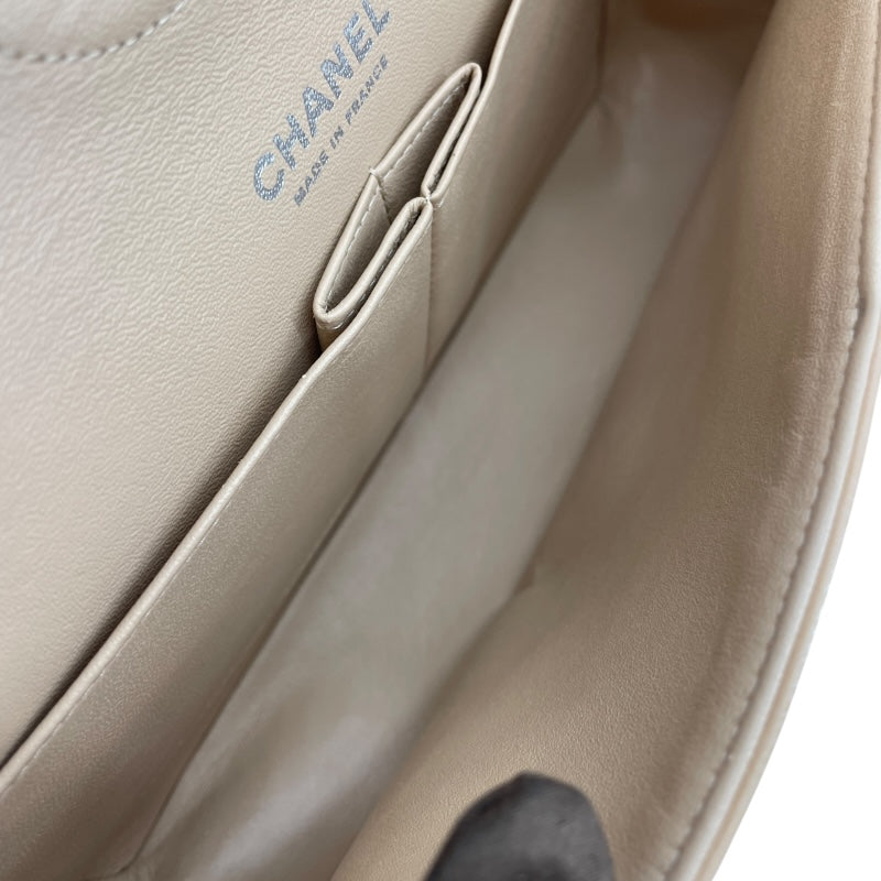 シャネル CHANEL マトラッセ25 A01112 18番台 ベージュ SV金具 キャビアスキン レディース ショルダーバッグ