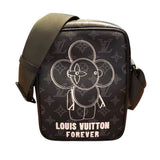 ルイ・ヴィトン LOUIS VUITTON ダヌーブPM ヴィヴィエンヌ限定 M43677 モノグラム・エクリプス PVCキャンパス メンズ ショルダーバッグ