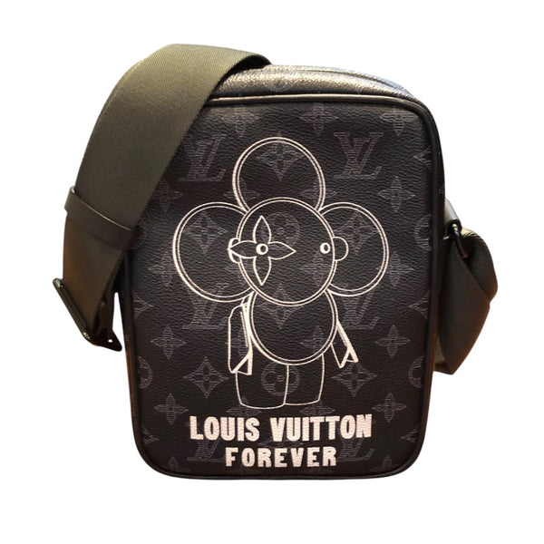 ルイ・ヴィトン LOUIS VUITTON ダヌーブPM ヴィヴィエンヌ限定 M43677 モノグラム・エクリプス PVCキャンパス メンズ ショルダーバッグ