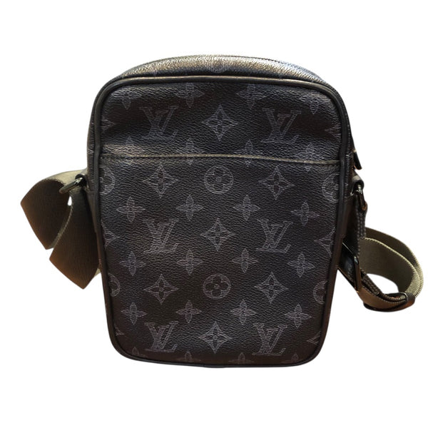 ルイ・ヴィトン LOUIS VUITTON ダヌーブPM ヴィヴィエンヌ限定 M43677 モノグラム・エクリプス PVCキャンパス メンズ ショルダーバッグ