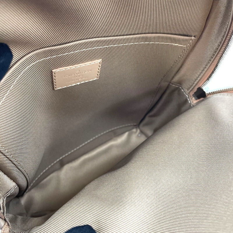 ルイ・ヴィトン LOUIS VUITTON パイロット スリング バッグ M23765 ベージュ LVアエログラム ユニセックス ショルダーバッグ