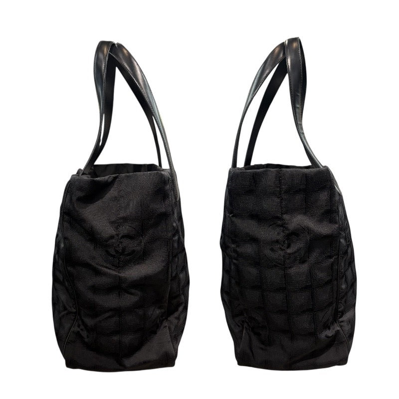 シャネル CHANEL ニュートラベルライントートＭＭ A15991 ブラック ナイロンジャガード レディース トートバッグ