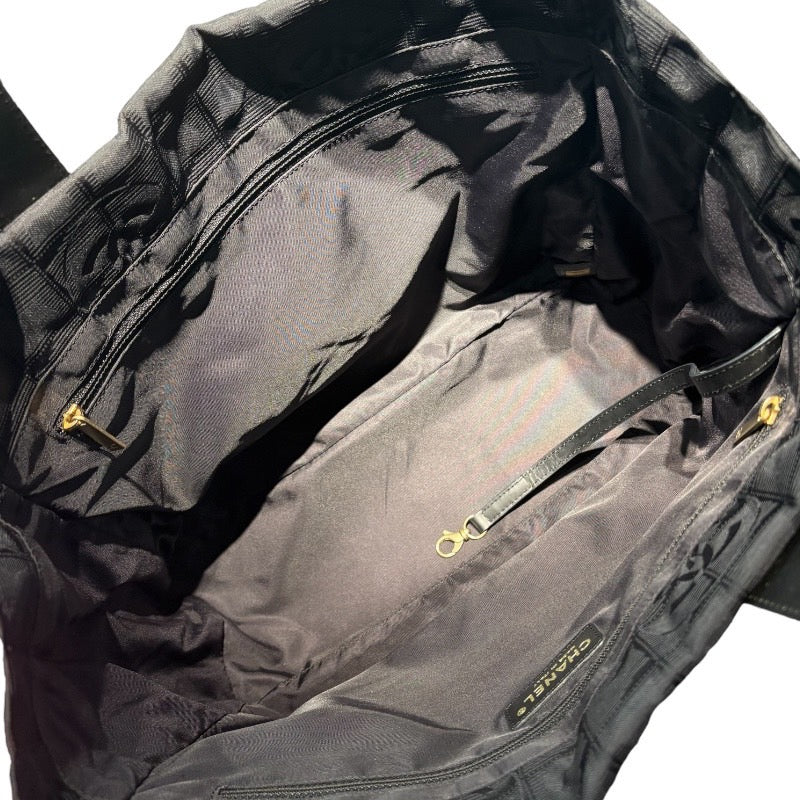 シャネル CHANEL ニュートラベルライントートＭＭ A15991 ブラック ナイロンジャガード レディース トートバッグ