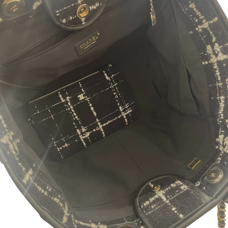 シャネル CHANEL ドーヴィルラージショッピングバッグ A66941 ブラック ツイード レディース トートバッグ