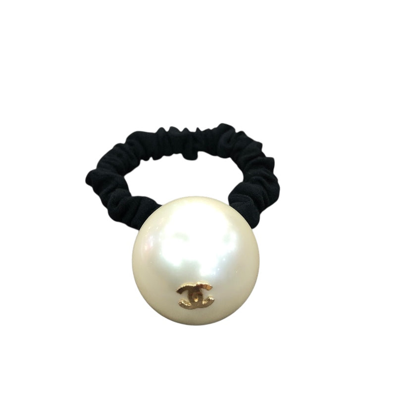 シャネル CHANEL ココマークシュシュ A63896 ブラック フェイクパール レディース その他小物