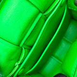 ボッテガ・ヴェネタ BOTTEGA VENETA キャンディパデッドカセット グリーン レザー レディース ショルダーバッグ
