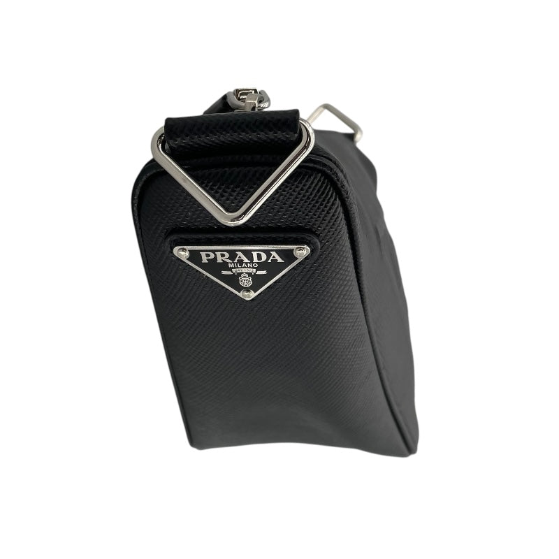 プラダ PRADA ロゴ トライアングル ショルダー 2VH155 ブラック レザー メンズ ショルダーバッグ