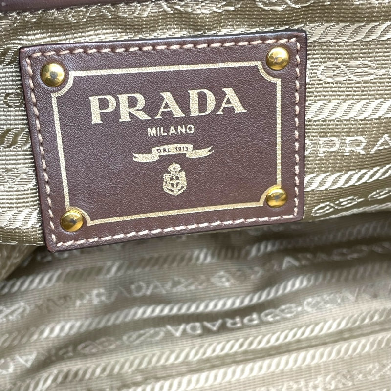 美品✨ プラダ VELA メッセンジャーバッグ 三角ロゴ Gカード付 ブラウン Prada vela sport bag - Gem