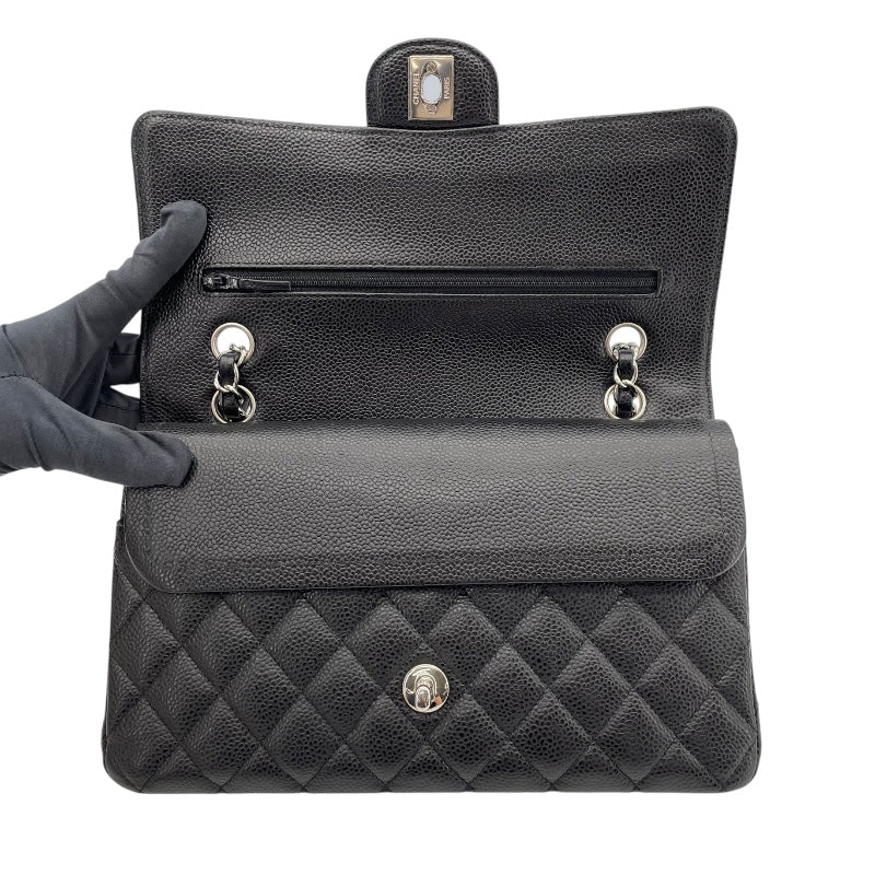 シャネル CHANEL マトラッセ25 A01112　26番台 ブラック　シルバー金具 キャビアスキン レディース ショルダーバッグ