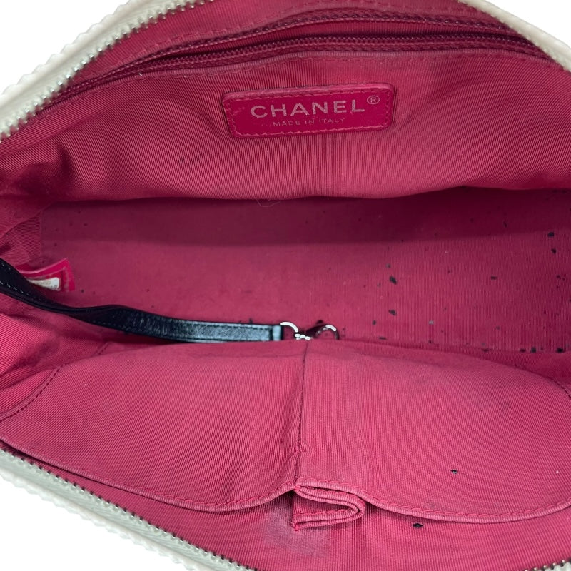 シャネル CHANEL ガブリエルドゥシャネル ホーボー ミディアム A93824 27番台 ピンク×ブラック カーフレザー レディース ショルダーバッグ