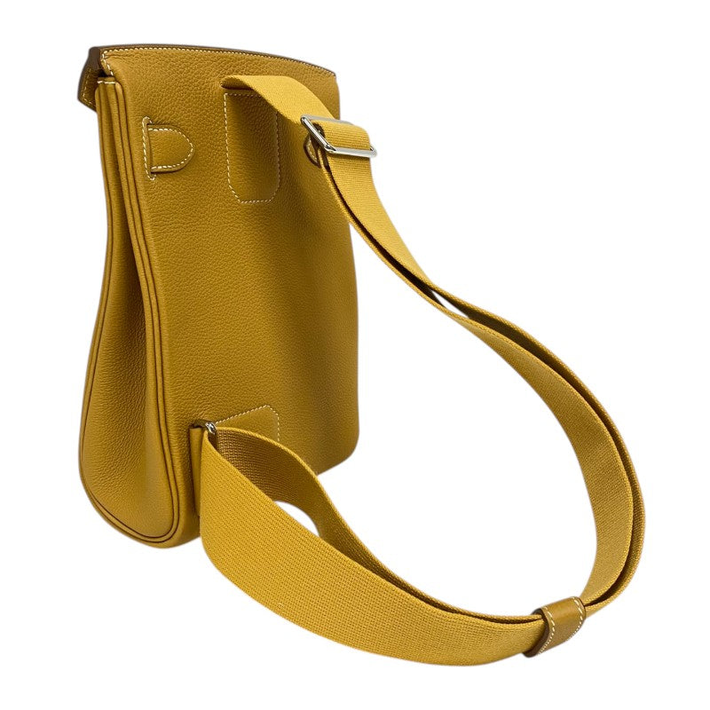 エルメス HERMES ケリーアッカドPM B刻印　(2023年製) ナチュラルサブレ シルバー金具 トゴ ユニセックス ボディバッグ