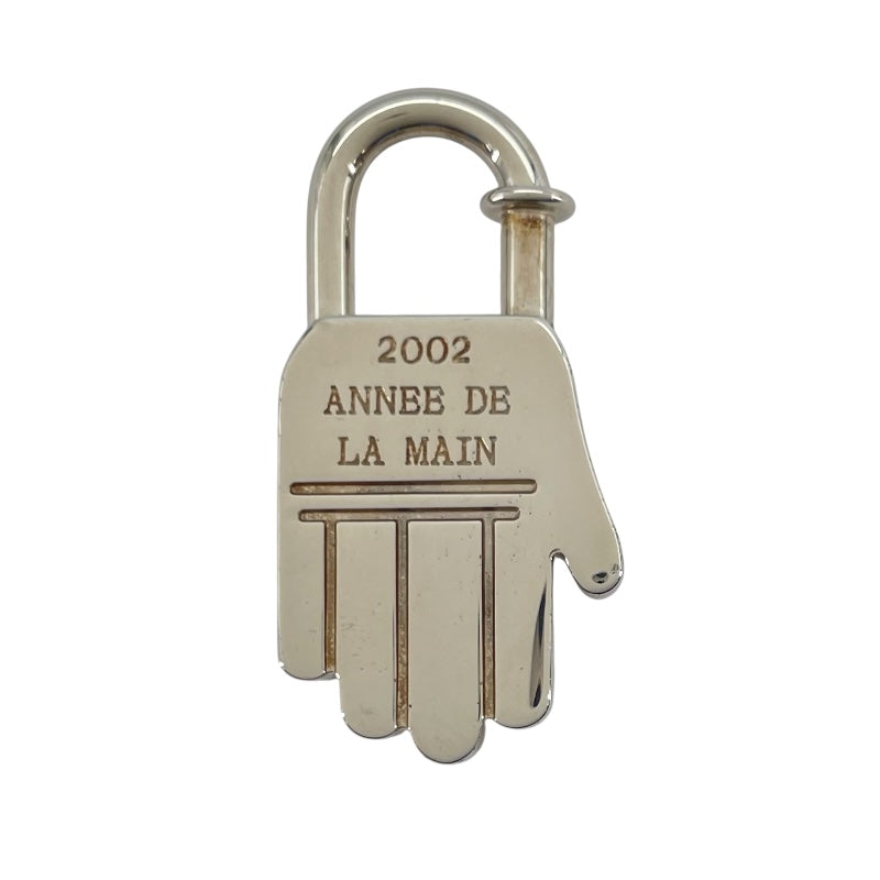 エルメス HERMES カデナハンドモチーフ2002年 ANNEE DE LE MAIN シルバー メタル アクセサリー