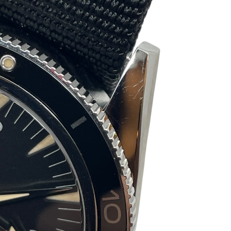オメガ OMEGA シーマスター 300M マスターコーアクシャル クロノメーター 233.30.41.21.01.001 ブラック SS/ナイロンベルト（社外品） 自動巻き メンズ 腕時計