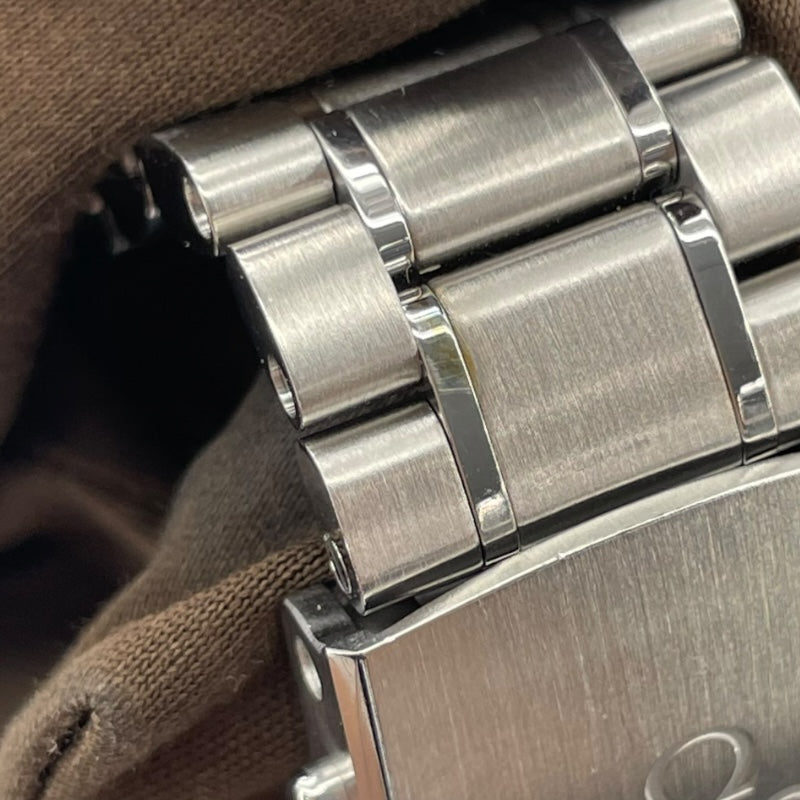 オメガ OMEGA スピードマスターレーシング マスタークロノメーター 329.30.44.51.04.001 ホワイト SS 自動巻き メンズ 腕時計