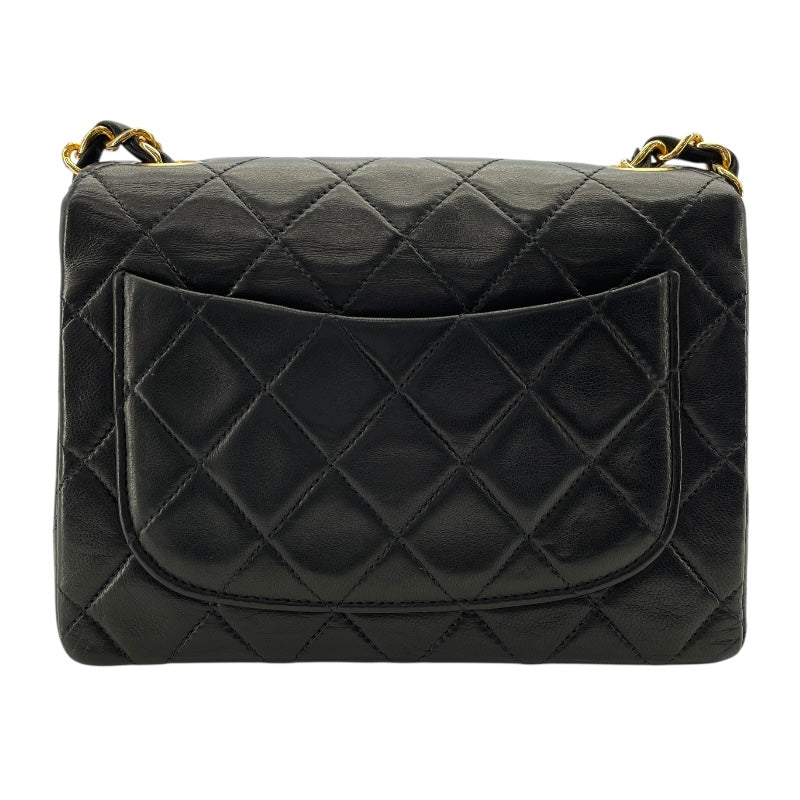 シャネル CHANEL ミニマトラッセ18 A01115　3番台 ブラック　ゴールド金具 ラムスキン レディース ショルダーバッグ
