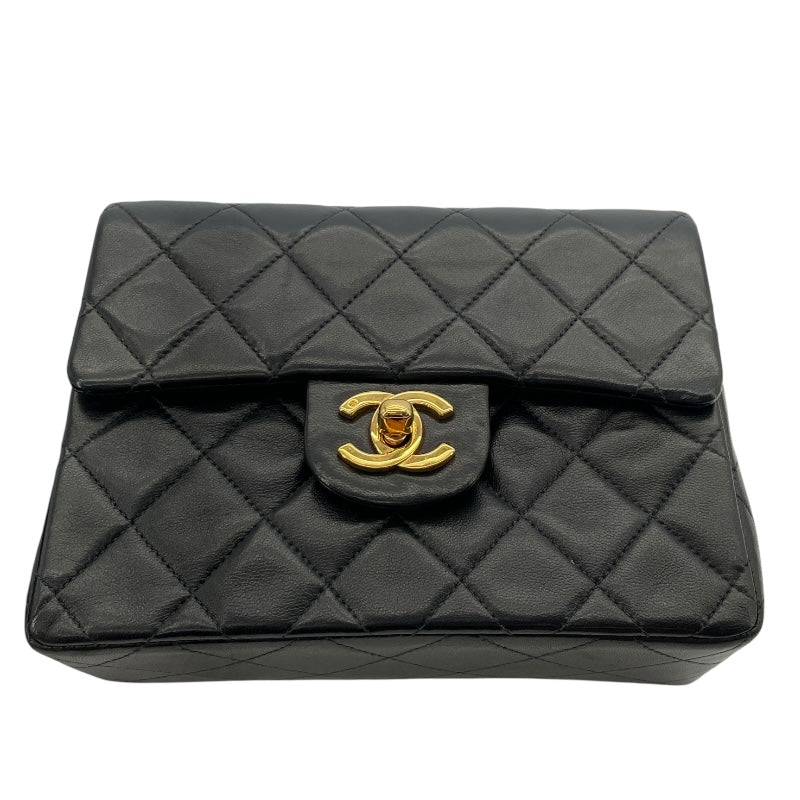 シャネル CHANEL ミニマトラッセ18 A01115 3番台 ブラック ゴールド