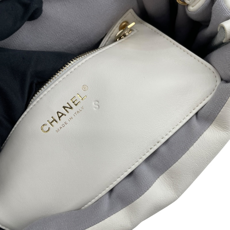 シャネル CHANEL パデットフラップバッグ AS1178 28番台 ホワイト GD金具 ラム レディース ショルダーバッグ