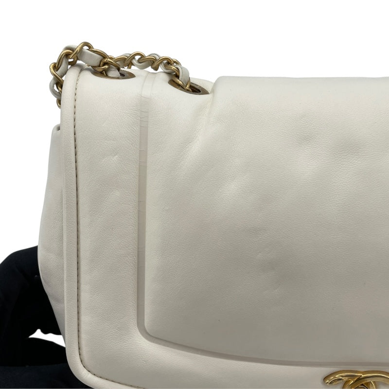 シャネル CHANEL パデットフラップバッグ AS1178 28番台 ホワイト GD金具 ラム レディース ショルダーバッグ