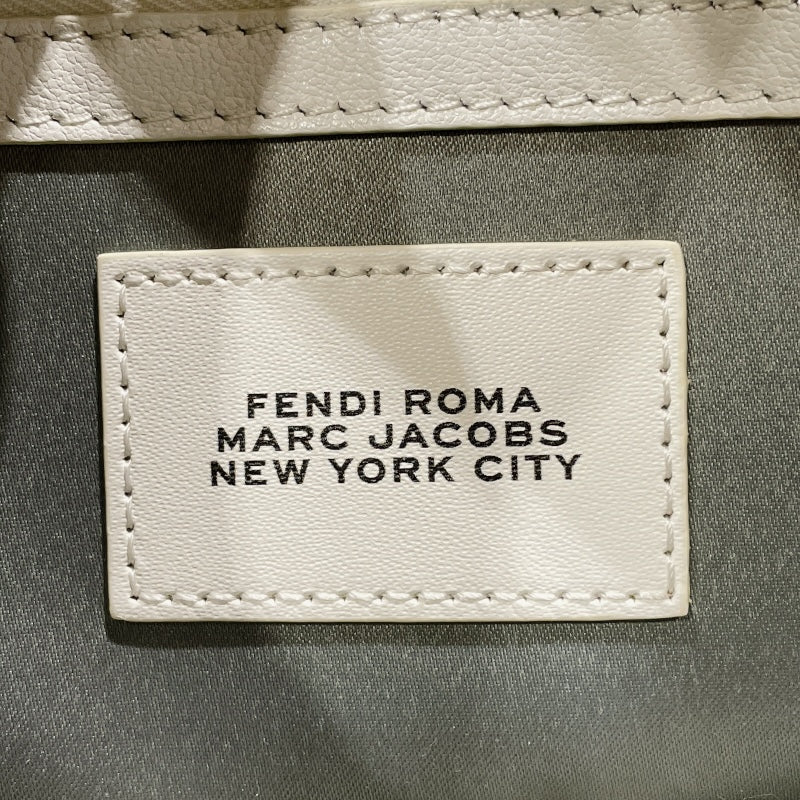 フェンディ FENDI バゲットバッグ MARC JACOBS 8BR600 ホワイト シルバー金具 カーフ レディース ハンドバッグ
