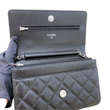 シャネル CHANEL マトラッセ チェーンウォレット AP0250 ランダムシリアル ブラック シルバー金具 キャビアスキン レディース ショルダーバッグ