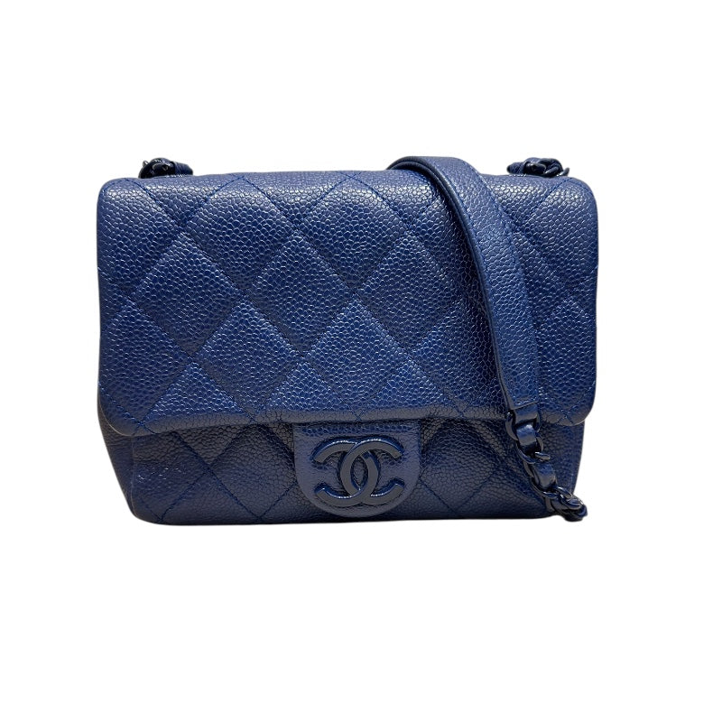 シャネル CHANEL マトラッセ　スモールフラップバッグ ブルー キャビアスキン レディース ショルダーバッグ