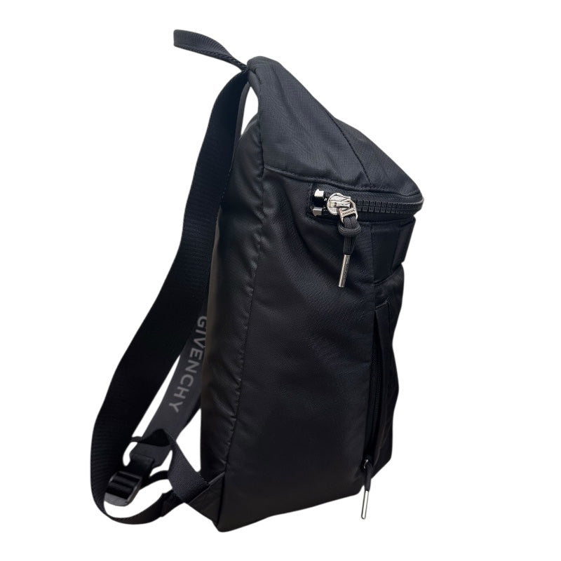 ジバンシィ GIVENCHY Gトレック　バックパック BK50BSK1RG ブラック ナイロン メンズ リュック・デイパック