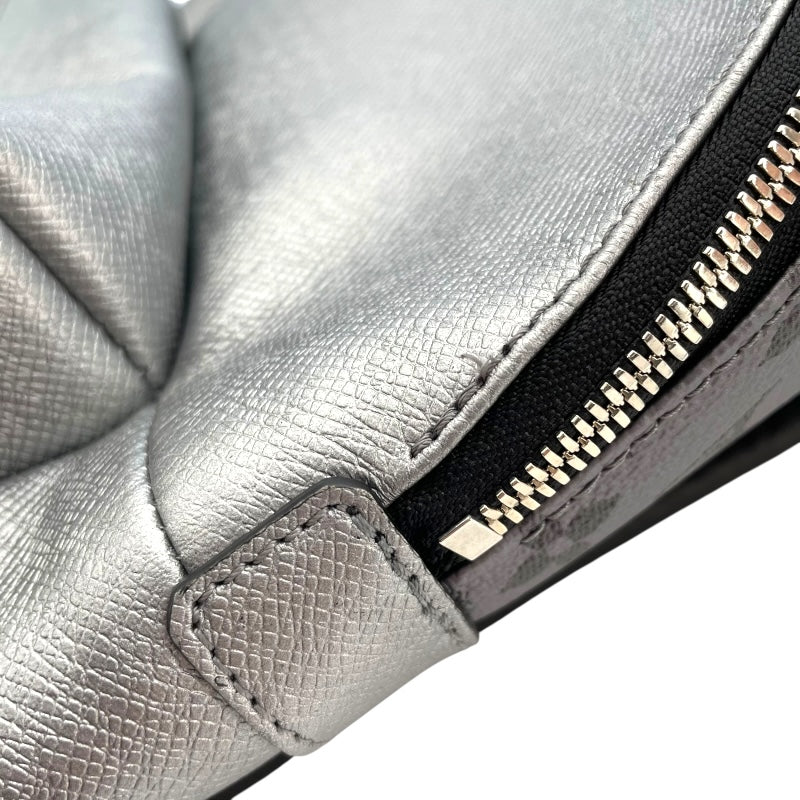 ルイ・ヴィトン LOUIS VUITTON ディスカバリーバッグパック M30835 シルバー タイガラマ メンズ リュック・デイパック