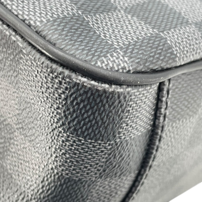 ルイ・ヴィトン LOUIS VUITTON タダオPM N41259 ブラック　シルバー金具 ダミエ・グラフィット メンズ ショルダーバッグ