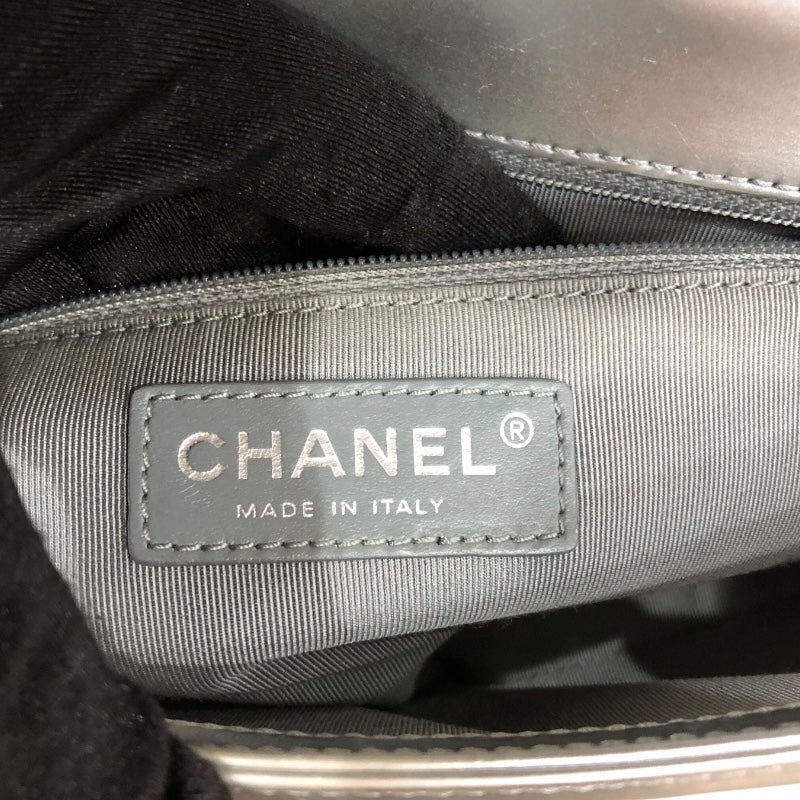 シャネル CHANEL ボーイシャネル25 A67086 シルバー SV金具 エナメル ユニセックス ショルダーバッグ