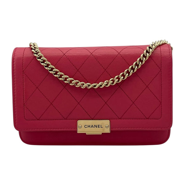 シャネル CHANEL チェンウォレット 24番台 ピンク GD金具 カーフ レディース ショルダーバッグ