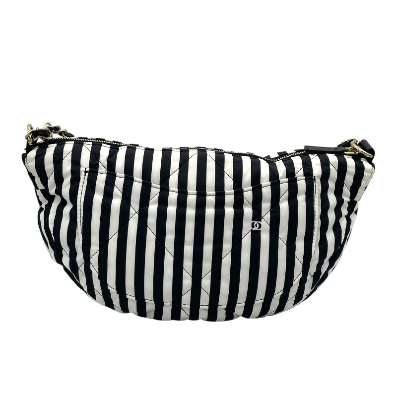 シャネル CHANEL ラージホーボー AS4698 ブラック ホワイト GD金具