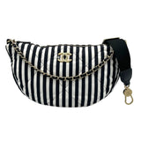 シャネル CHANEL ラージホーボー AS4698 ブラック ホワイト GD金具 ナイロン レディース ショルダーバッグ