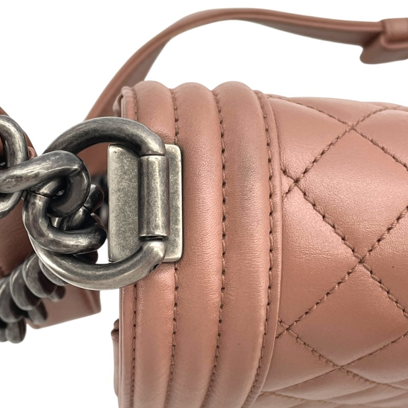 シャネル CHANEL ボーイシャネル25 A67086 20番台 ベージュ SV金具 ラム レディース ショルダーバッグ